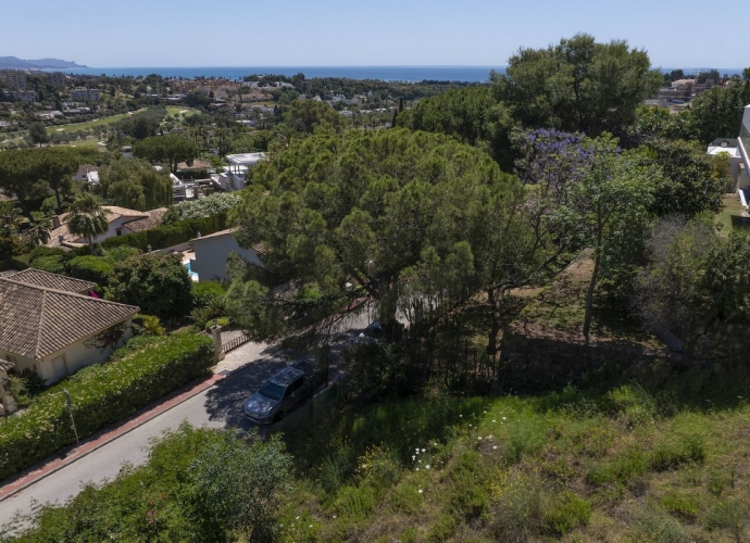 Parcela Residencial en Nueva Andalucía - 1