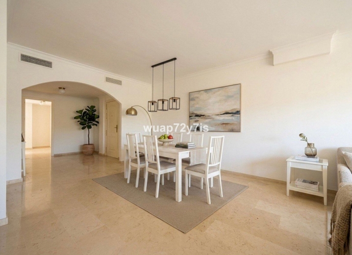 Apartment Middle Floor in Elviria - 3
