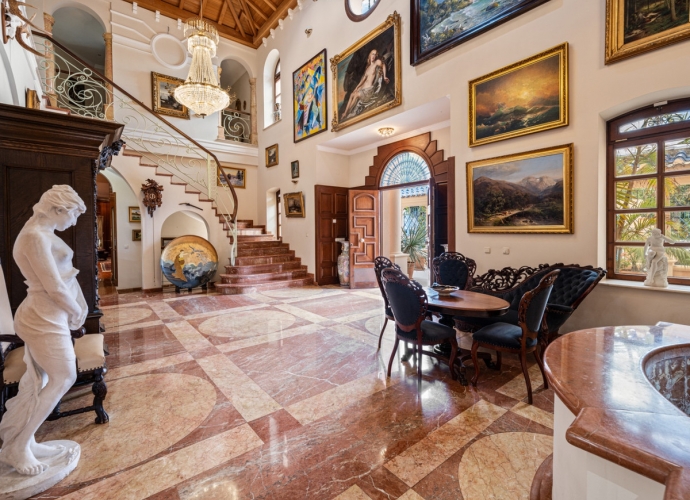 Villa Independiente en Nueva Andalucía - 2