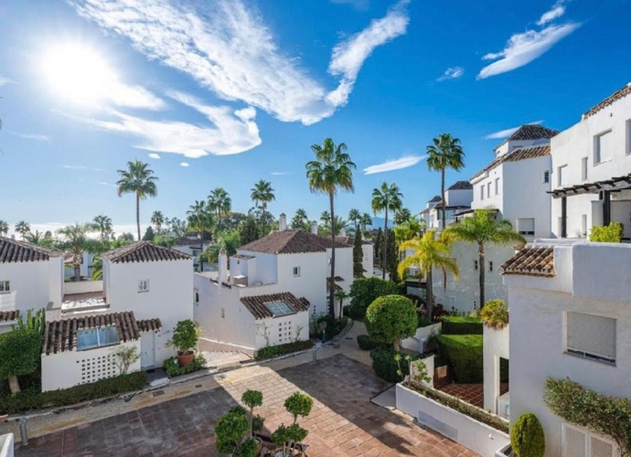 Apartment Middle Floor in Bahía de Marbella - 3
