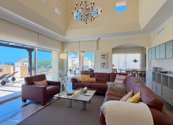 Apartment Penthouse Duplex in Elviria - 8