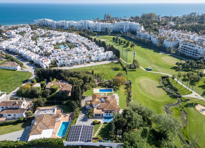 Villa Independiente en San Pedro de Alcántara - 2