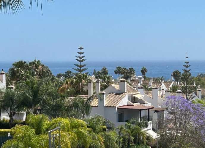 Townhouse Semi Detached in The Golden Mile - 9