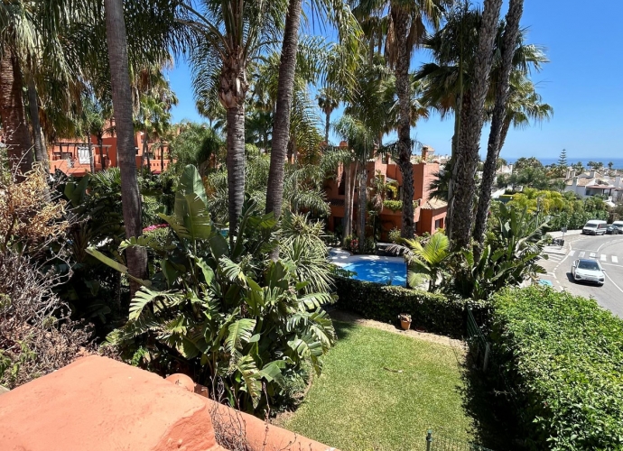 Townhouse Semi Detached in The Golden Mile - 10