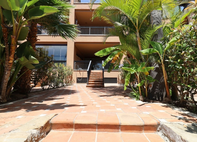 Apartamento Planta Baja en San Pedro de Alcántara - 2