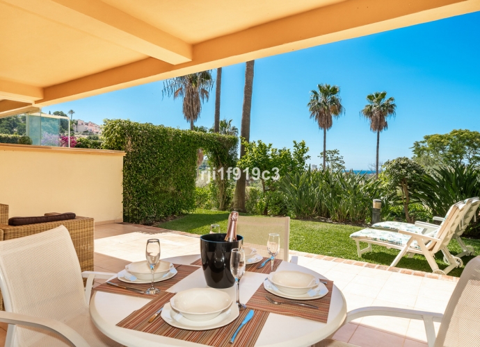 Appartement rez de chaussée situé à Elviria - 1