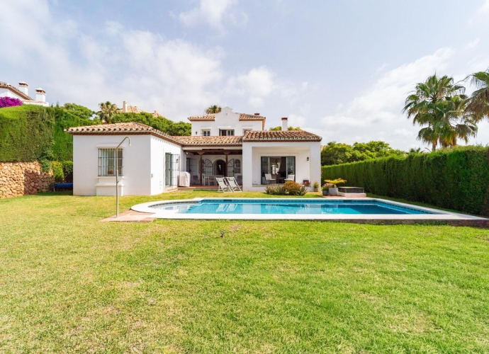 Villa indépendante situé à Elviria - 1