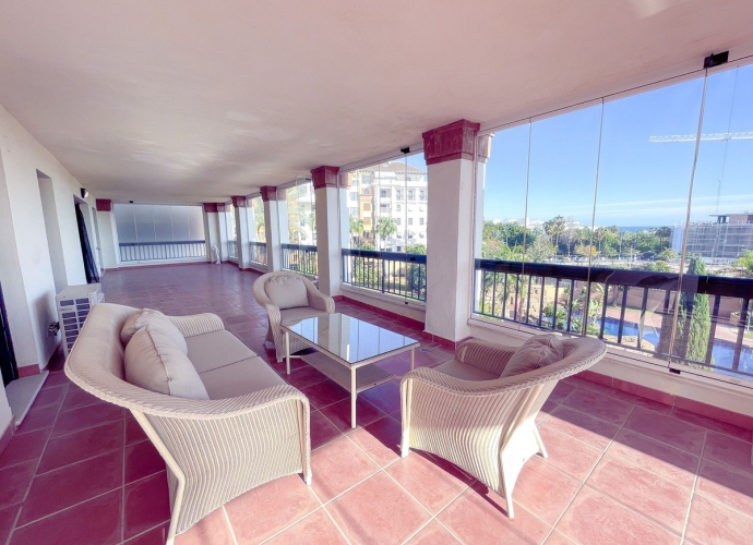 Apartamento Planta Media en San Pedro de Alcántara - 2