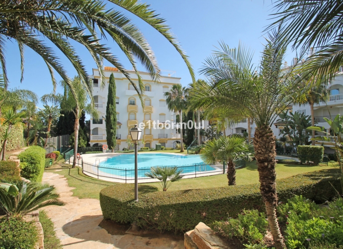 Apartamento Planta Media en The Golden Mile - 1
