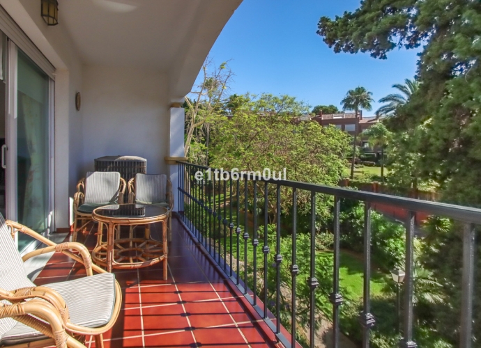 Apartamento Planta Media en The Golden Mile - 4