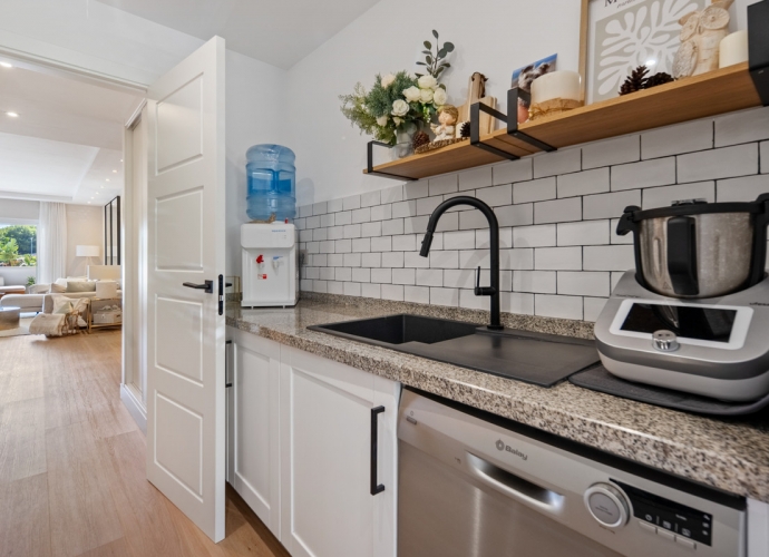 Apartamento Planta Media en The Golden Mile - 10