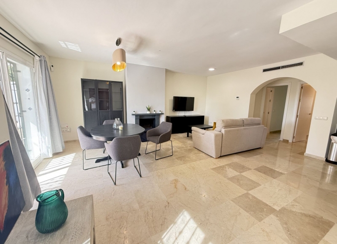 Appartement  rez de chaussée situé à Aloha - 1