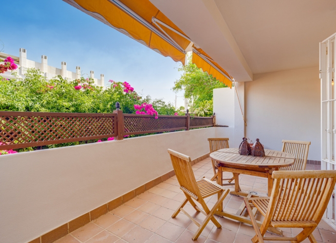 Apartamento Planta Baja en The Golden Mile - 1