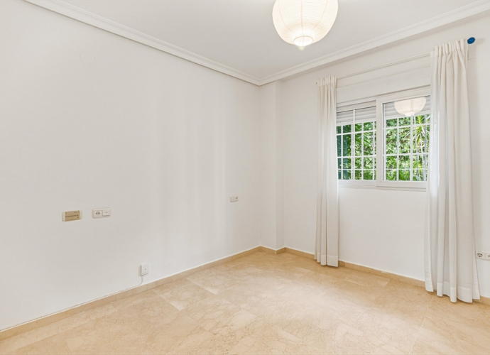 Apartamento Planta Baja en The Golden Mile - 6