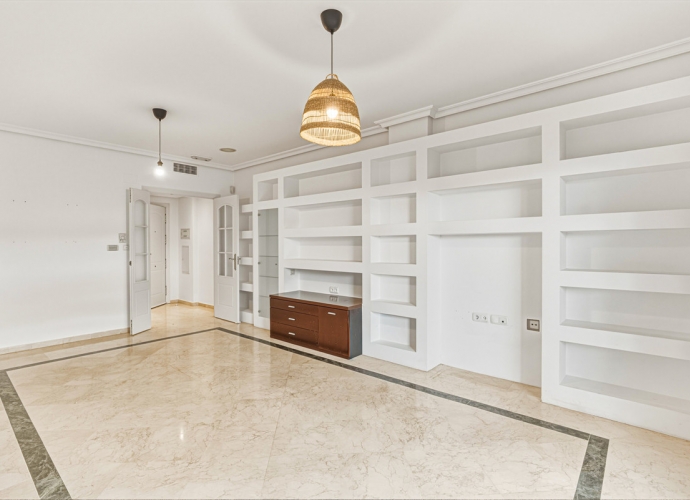 Apartamento Planta Baja en The Golden Mile - 10
