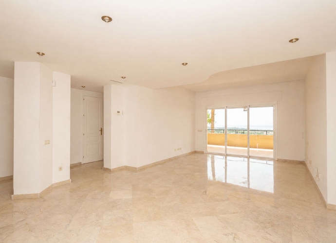 Apartment Middle Floor in Elviria - 3