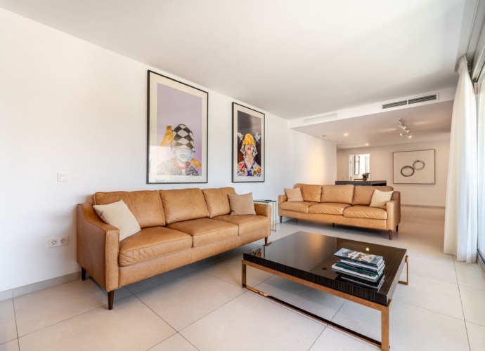 Apartment Middle Floor in Elviria - 3