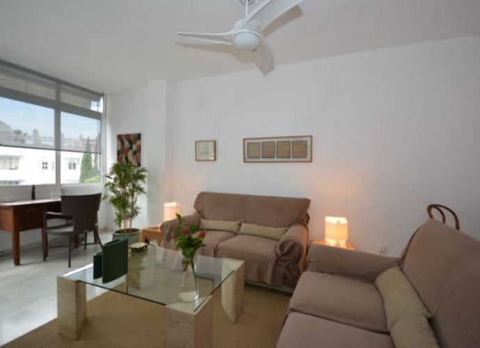 Apartamento Planta Media en The Golden Mile - 2