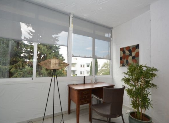 Apartamento Planta Media en The Golden Mile - 3