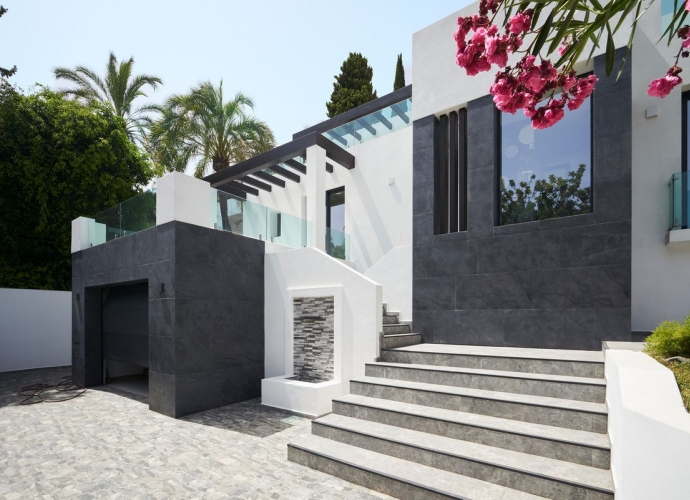 Villa Detached in Sierra Blanca - 3