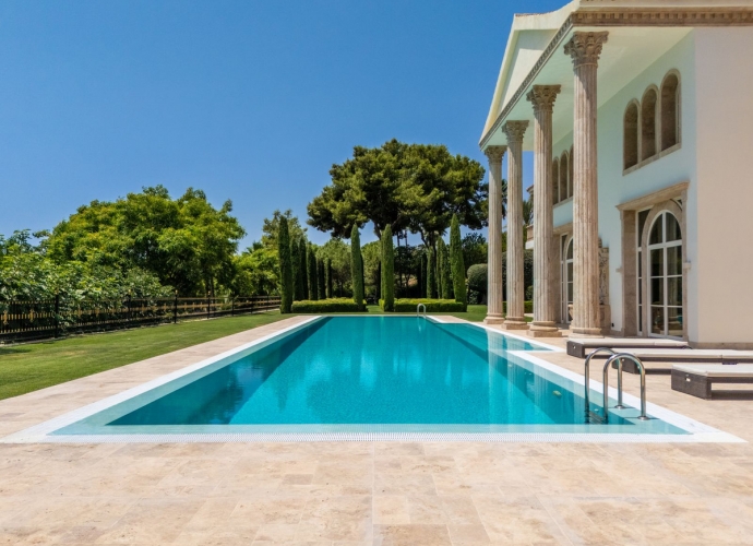 Villa Detached in Sierra Blanca - 2