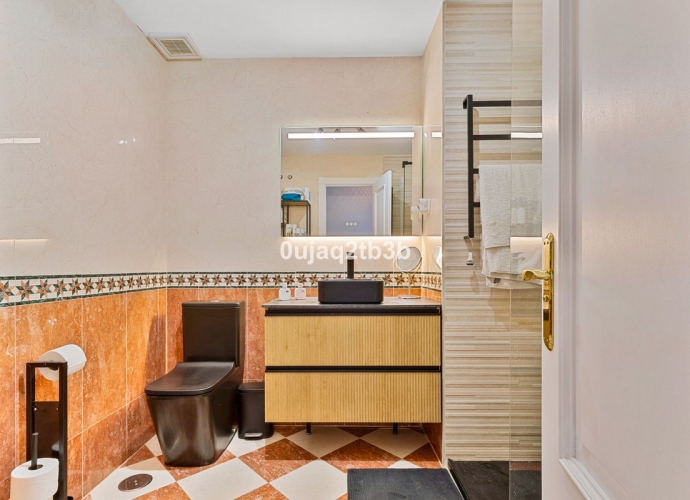 Appartement milieu d’Etage situé à Aloha - 7