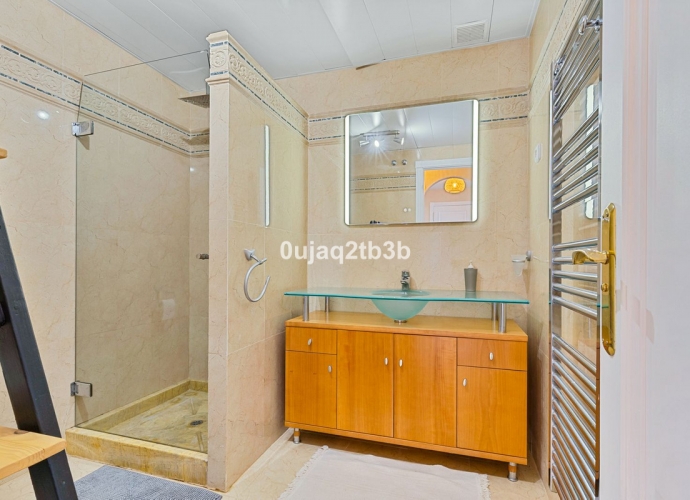 Appartement milieu d’Etage situé à Aloha - 8