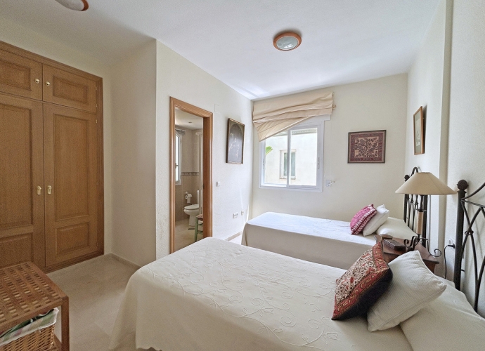 Appartement milieu d’Etage situé à The Golden Mile - 10