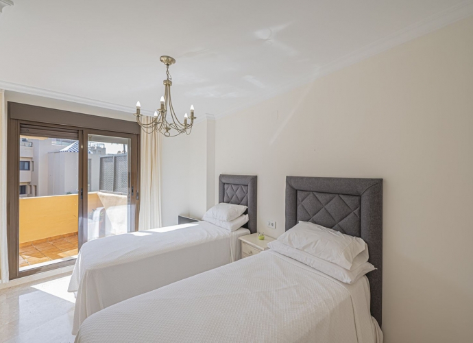 Apartamento Planta Media en Costalita - 9