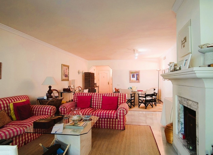 Apartamento Planta Media en Guadalmina Baja - 2