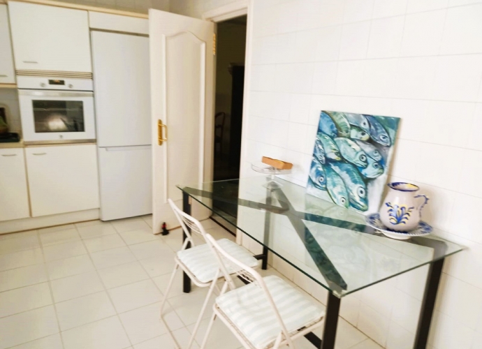 Apartamento Planta Media en Guadalmina Baja - 10