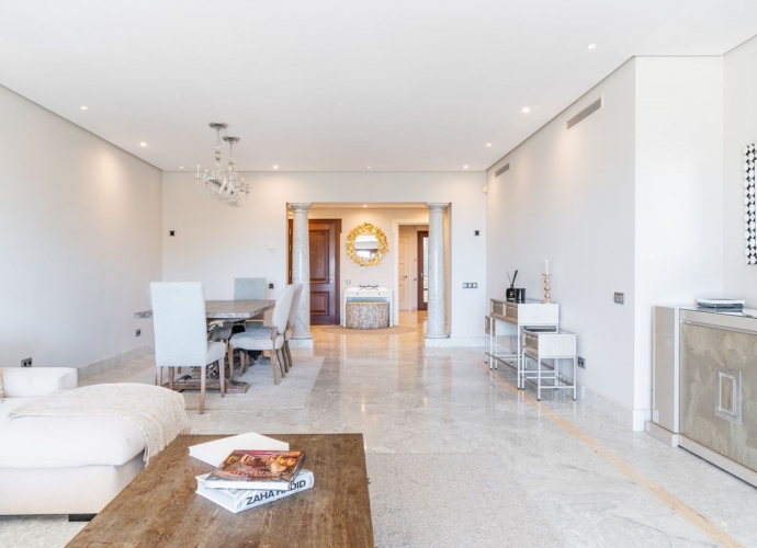 Appartement milieu d’Etage situé à Los Monteros - 9