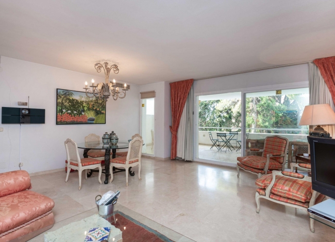 Appartement milieu d’Etage situé à Río Real - 9
