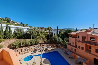 Apartment Middle Floor