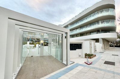 Apartment Middle Floor