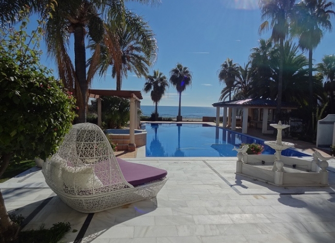 Villa Independiente en Estepona - 2