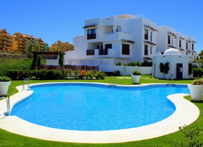 Apartamento Planta Media en New Golden Mile - 4