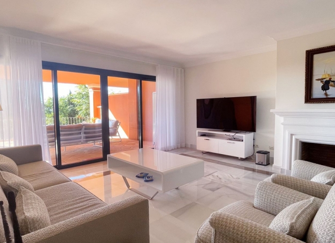 Appartement milieu d’Etage situé à Monte Halcones - 3