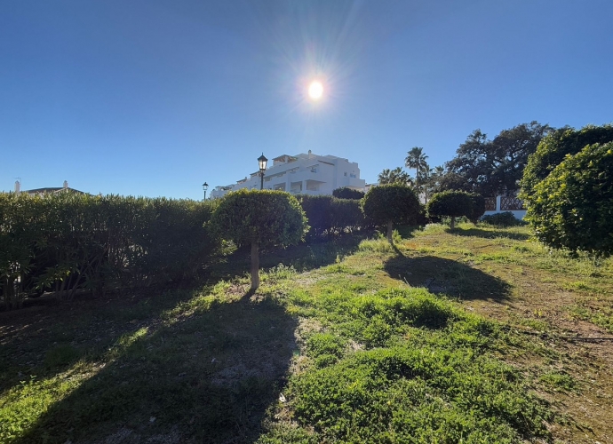 Plot Land in Estepona - 9