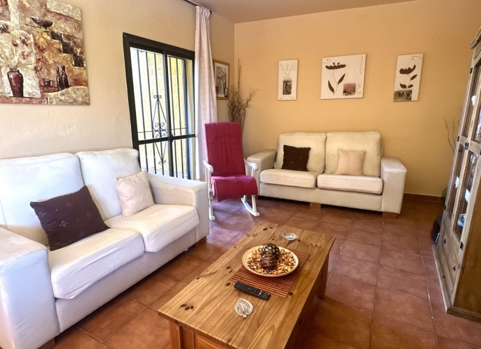 Villa Detached in Estepona - 3