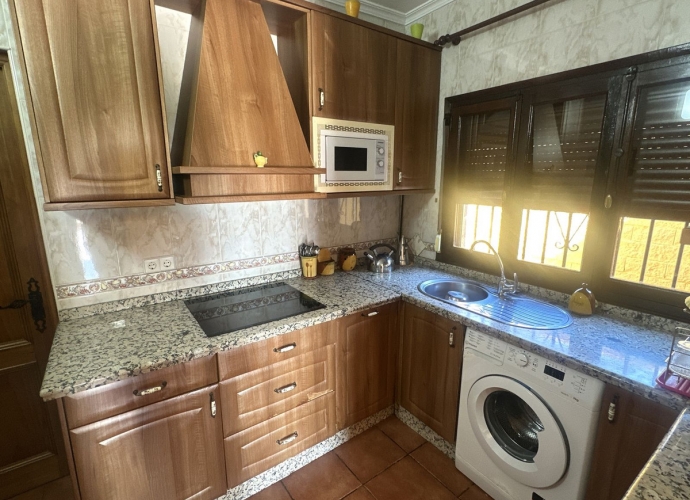 Villa Detached in Estepona - 6