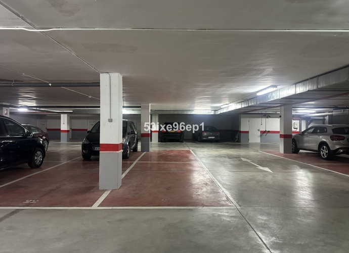 Commercial Garage in Estepona - 2