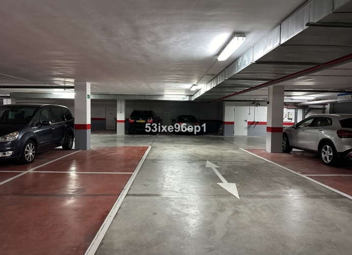 Commercial Garage in Estepona - 4