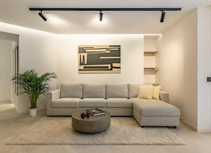Appartement milieu d’Etage situé à Nueva Andalucía La Maestranza  - 8