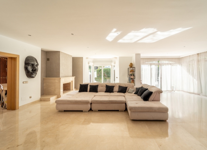 Villa Independiente en Guadalmina Baja - 8