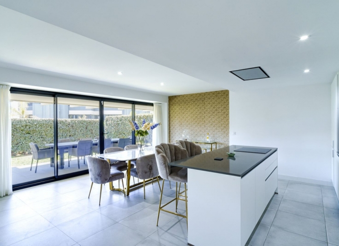 Apartamento Planta Baja en Estepona - 3