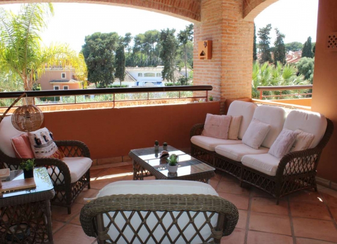 Appartement milieu d’Etage situé à Bahía de Marbella Gran Bahía  - 1