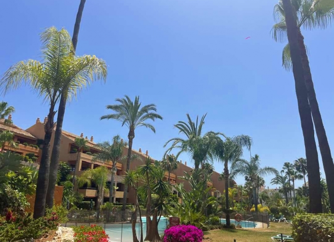Appartement milieu d’Etage situé à Bahía de Marbella Gran Bahía  - 2