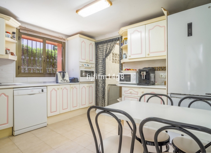 Villa Independiente en Nueva Andalucía - 8