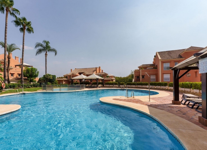 Apartamento Planta Baja en Nueva Andalucía - 1